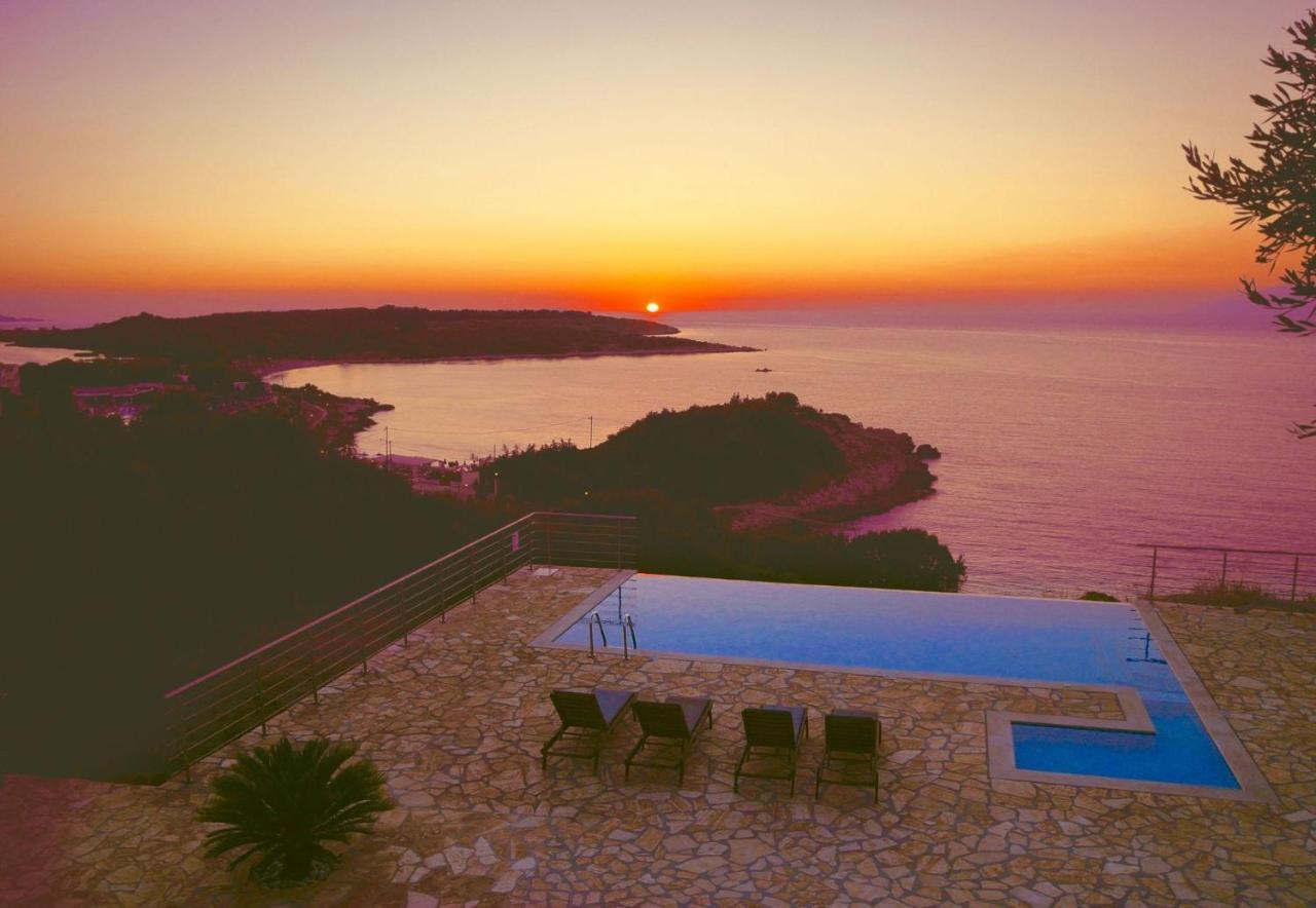 Beachfront Villa Seasun By Posarellivillas Agios Spyridon  外观 照片