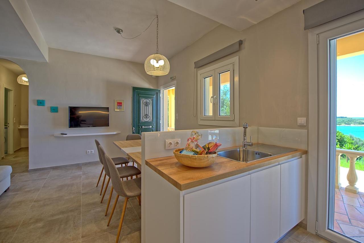 Beachfront Villa Seasun By Posarellivillas Agios Spyridon  外观 照片