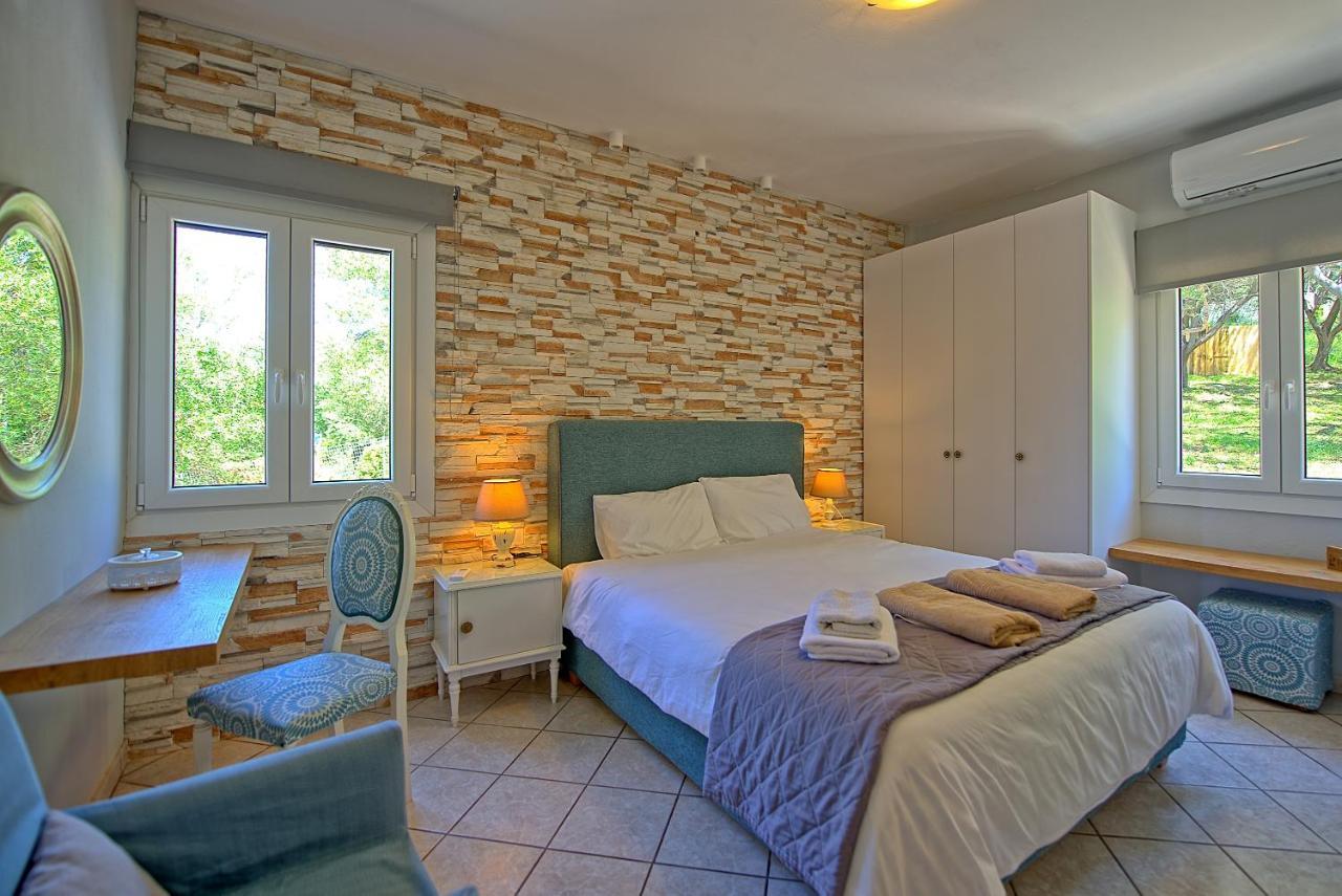 Beachfront Villa Seasun By Posarellivillas Agios Spyridon  外观 照片