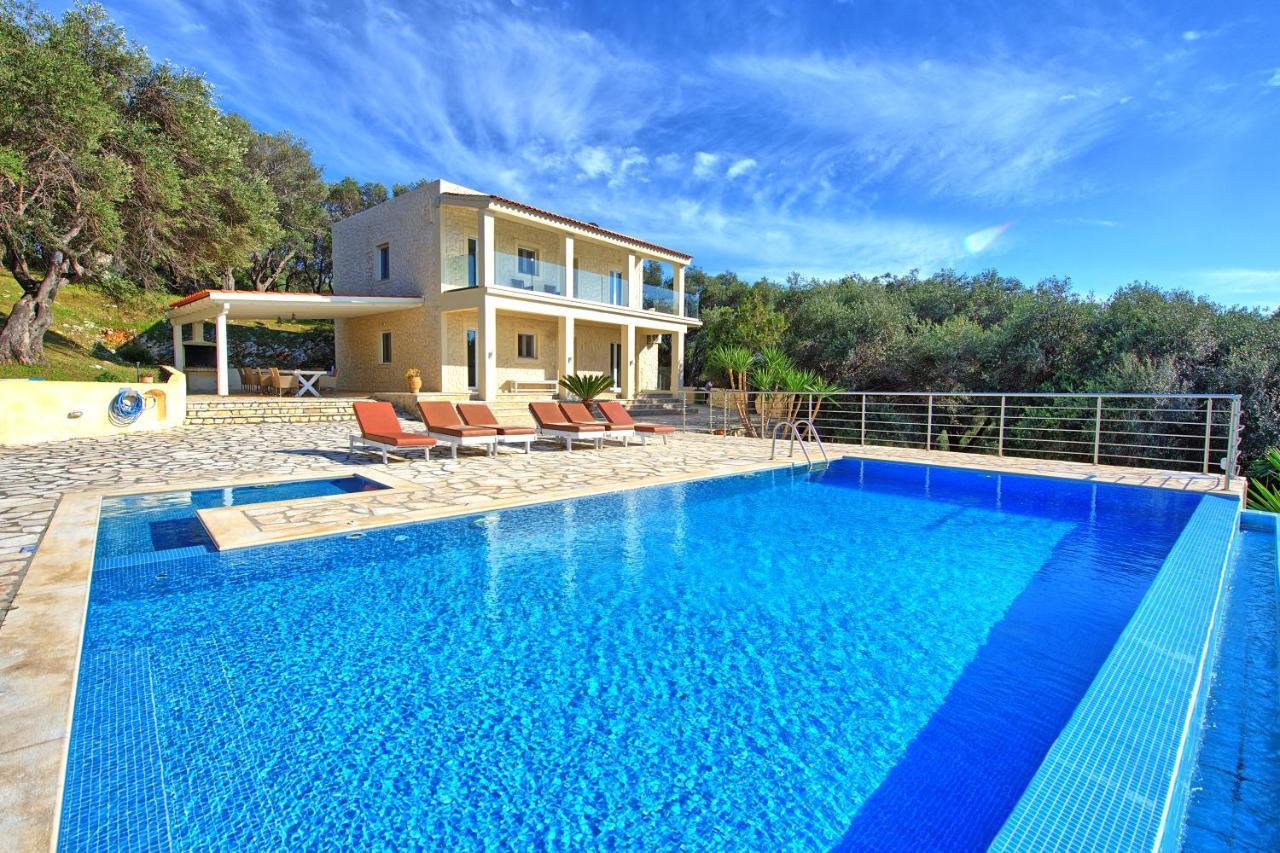 Beachfront Villa Seasun By Posarellivillas Agios Spyridon  外观 照片