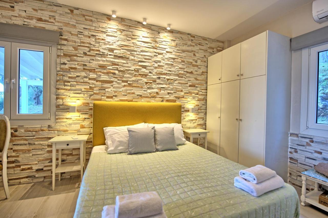 Beachfront Villa Seasun By Posarellivillas Agios Spyridon  外观 照片