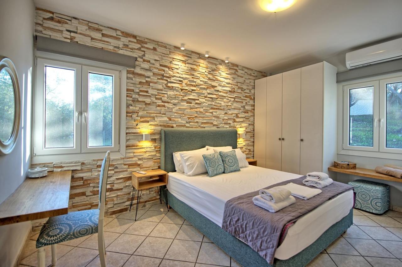 Beachfront Villa Seasun By Posarellivillas Agios Spyridon  外观 照片