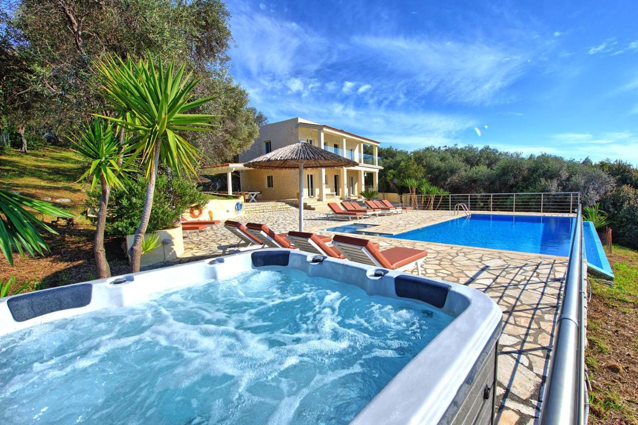 Beachfront Villa Seasun By Posarellivillas Agios Spyridon  外观 照片